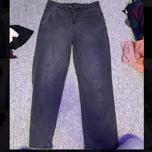 american eagle mom jeans
